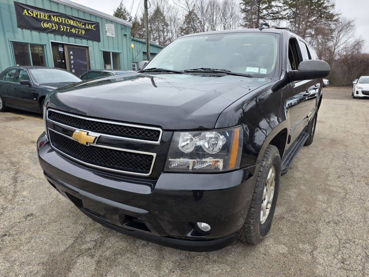 Used 2012 Chevrolet Suburban LT w/ Luxury Package image 5