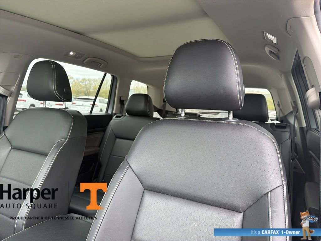 Used 2023 Volkswagen Atlas SEL R-Line image 12