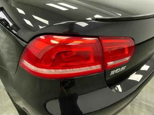 Used 2016 Volkswagen Eos Komfort FWD image 16
