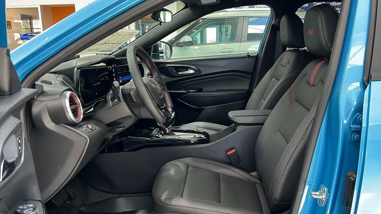 New 2025 Chevrolet Trax RS w/ Driver Confidence Package image 26