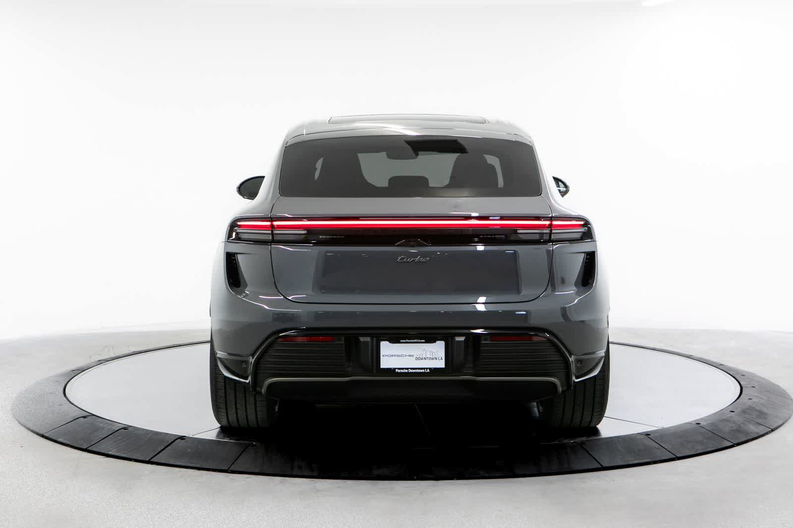 New 2026 Porsche Macan Turbo Electric AWD/4WD image 6