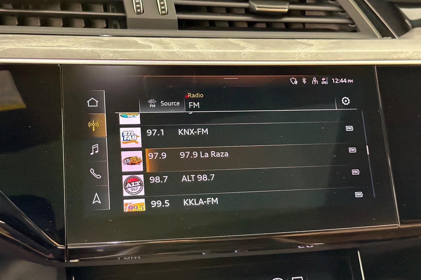 Used 2022 Audi e-tron Chronos AWD/4WD image 17