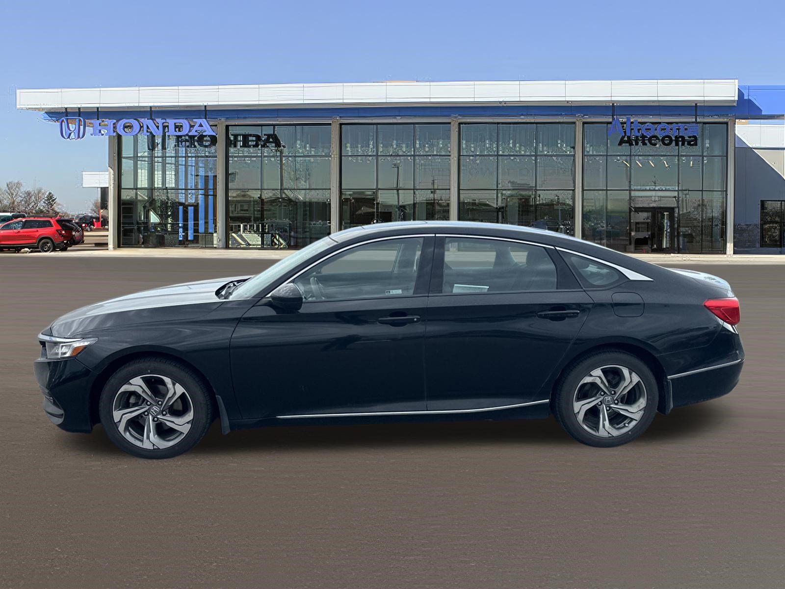 Used 2018 Honda Accord EX image 2