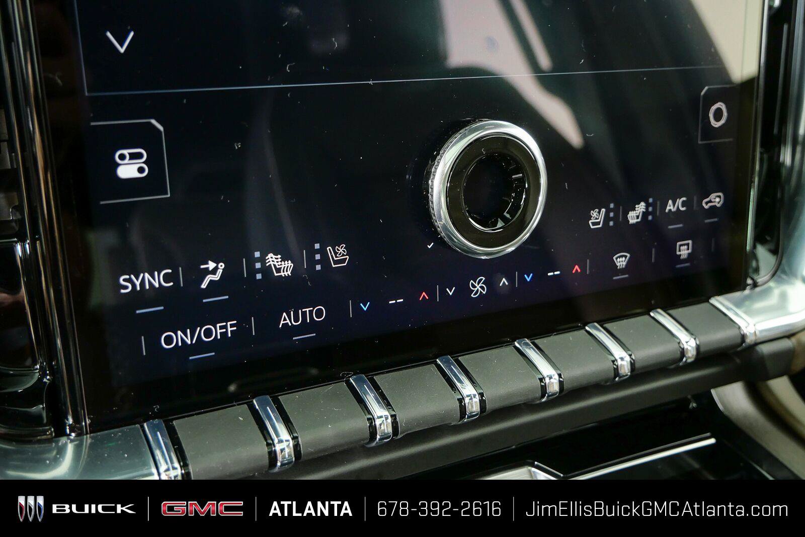 New 2026 GMC Yukon XL Denali Ultimate AWD/4WD image 16