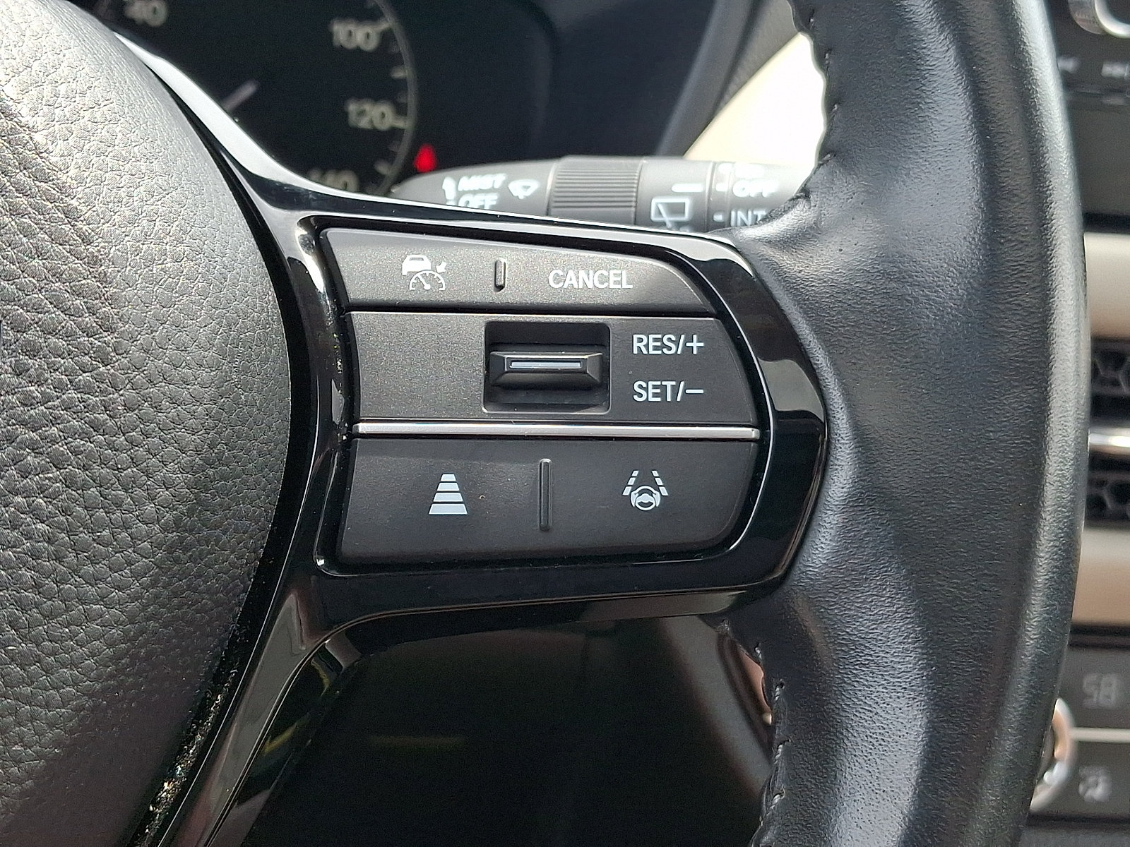Used 2024 Honda HR-V EX-L image 22
