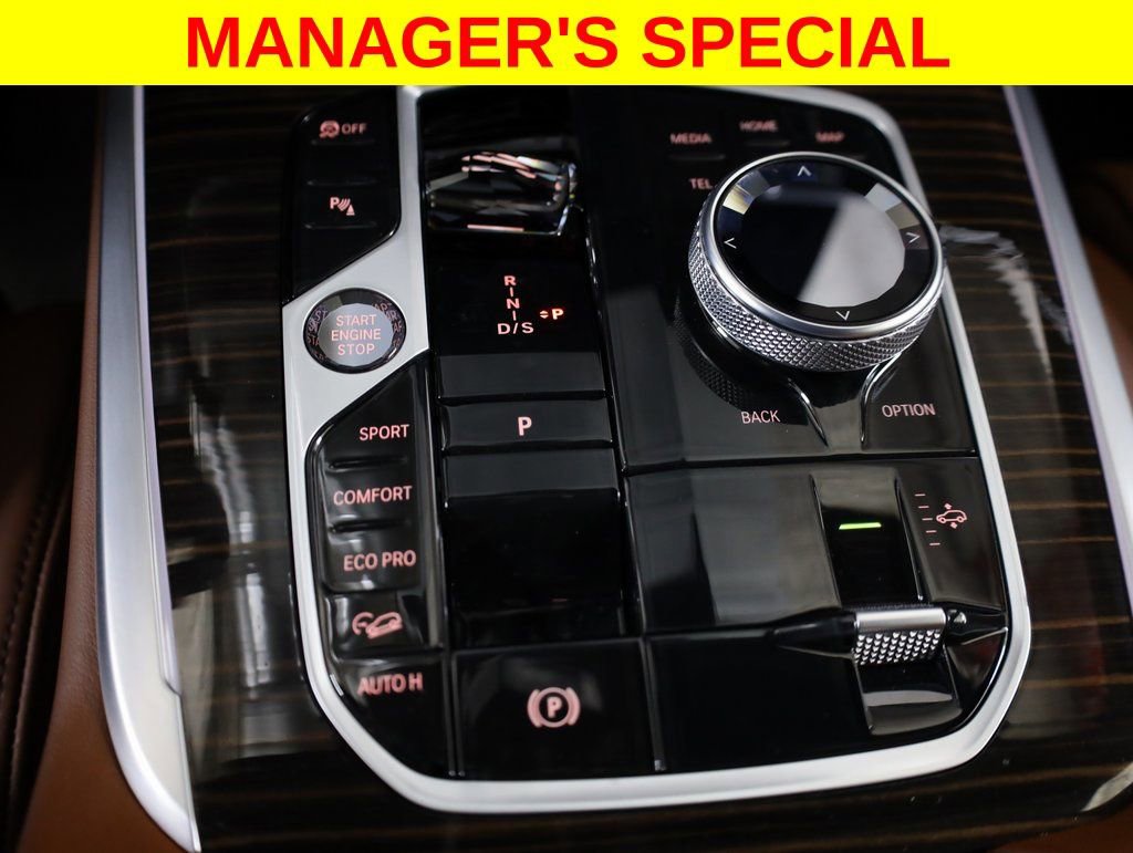 Used 2026 BMW X7 M60i image 23