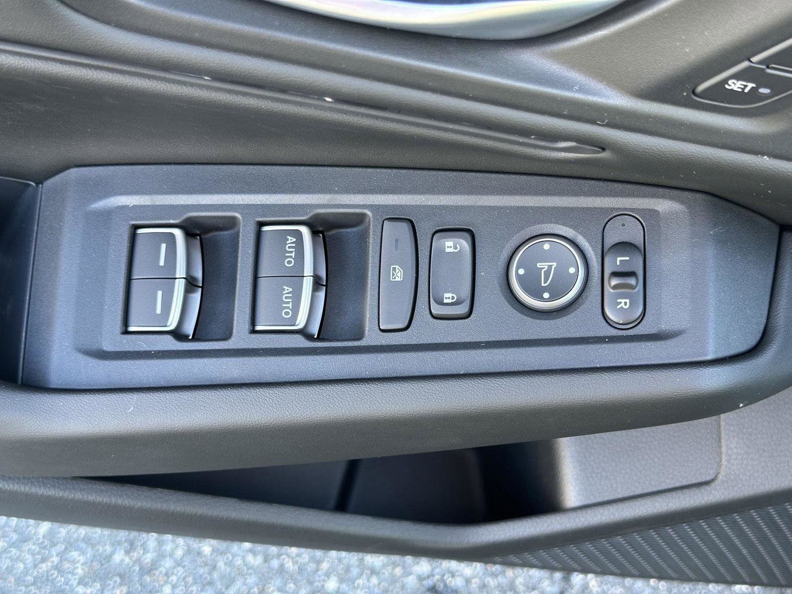 New 2025 Honda Accord EX-L image 12
