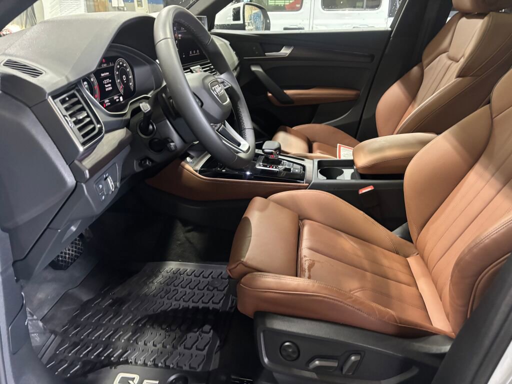 Used 2025 Audi Q5 2.0T Premium Plus image 8
