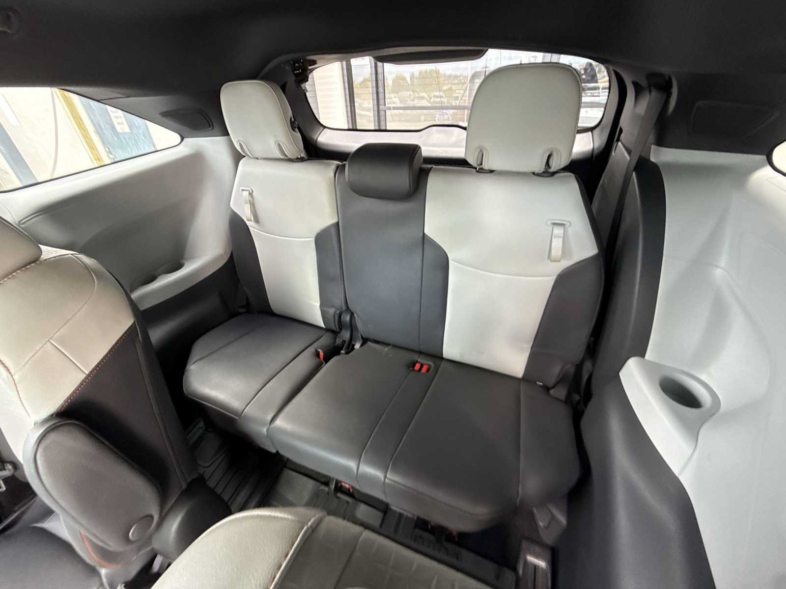 Used 2022 Toyota Sienna XSE AWD/4WD image 25