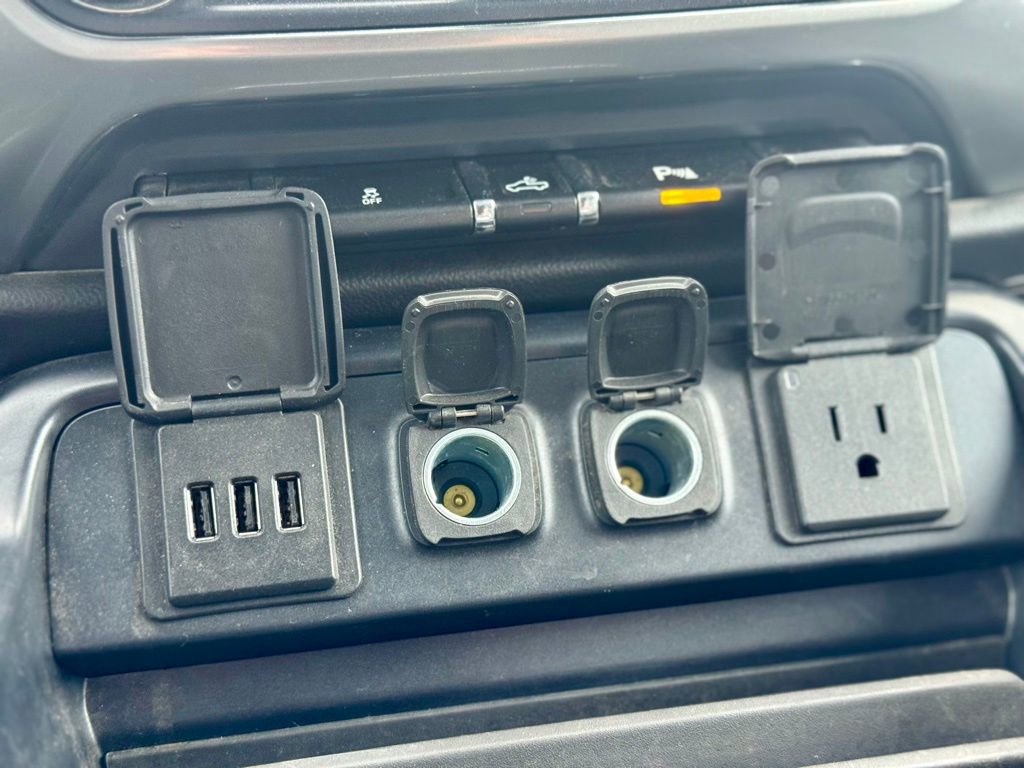 Used 2015 Chevrolet Silverado 2500 LTZ image 18