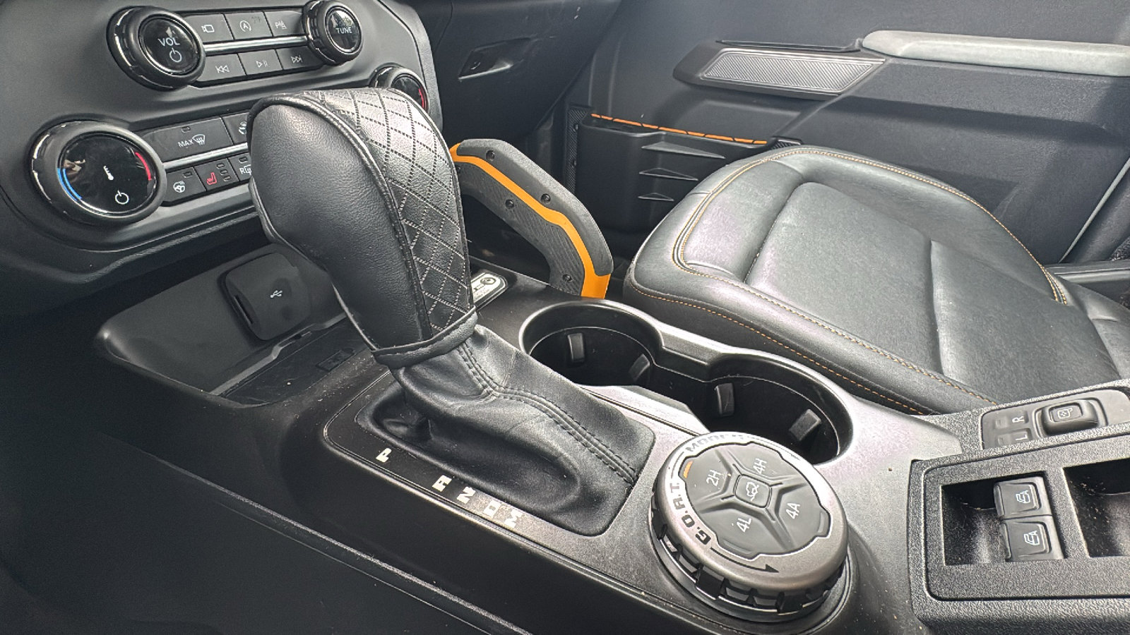 Used 2022 Ford Bronco Badlands image 21