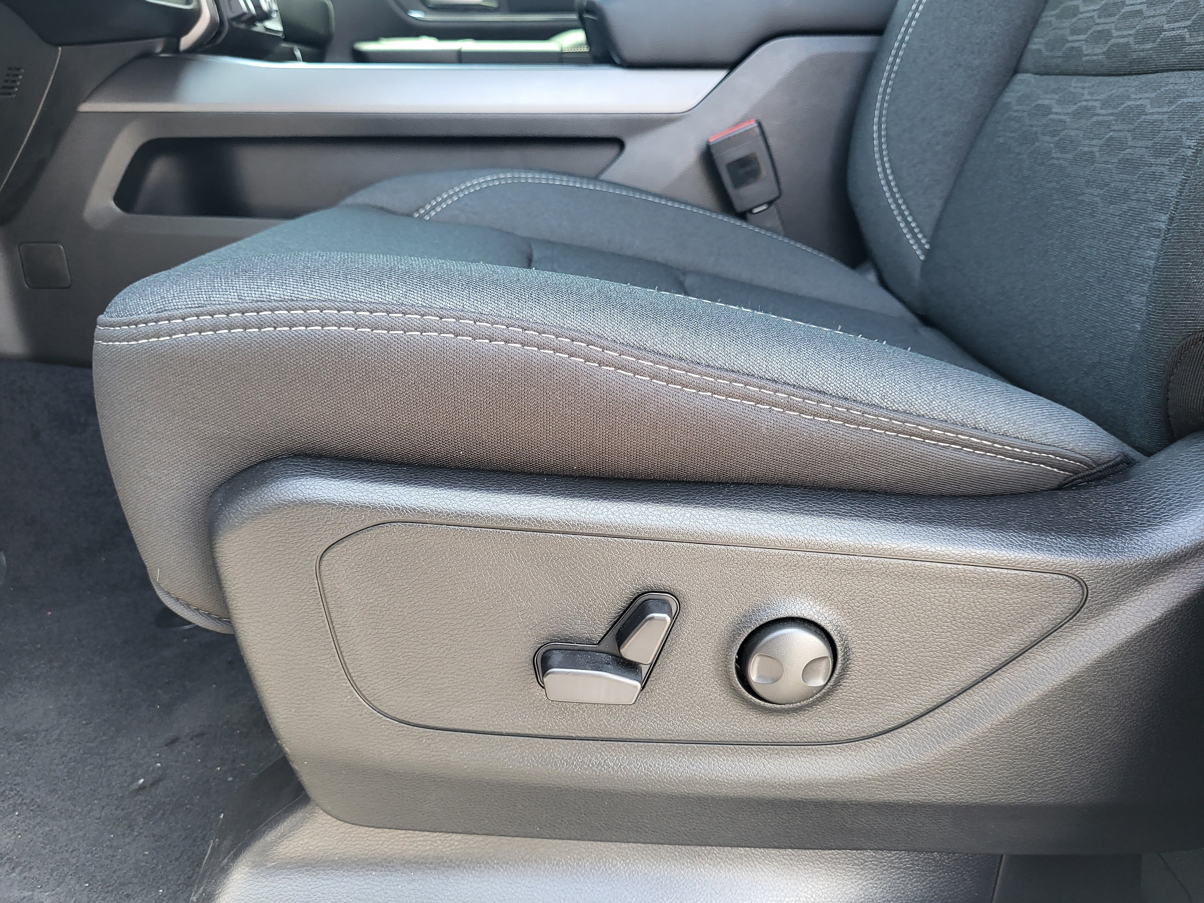 New 2026 RAM 1500 Big Horn AWD/4WD image 17