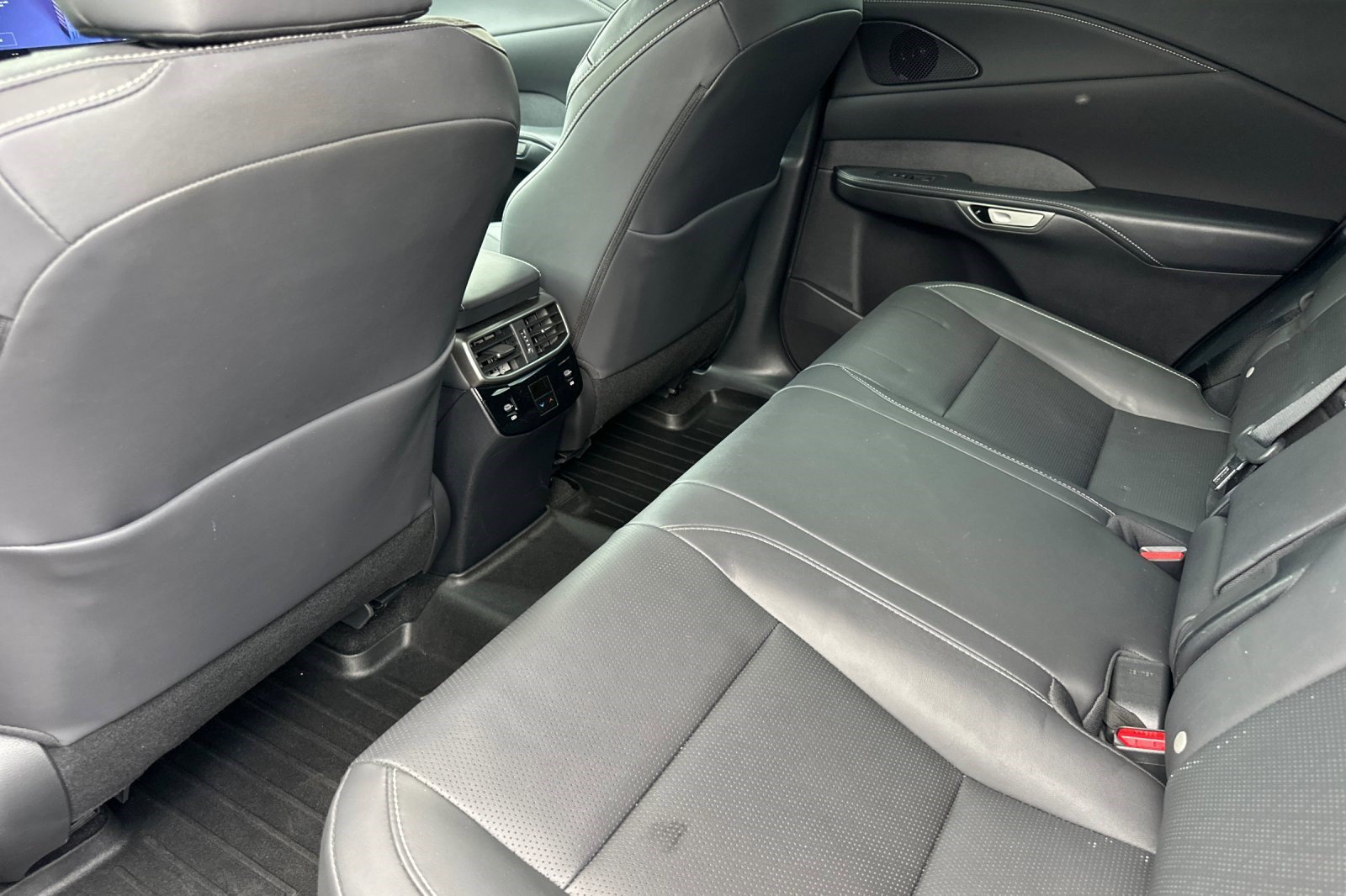 Certified 2024 Lexus RX 350 Premium w/ Accessory Package (Z1) FWD image 28