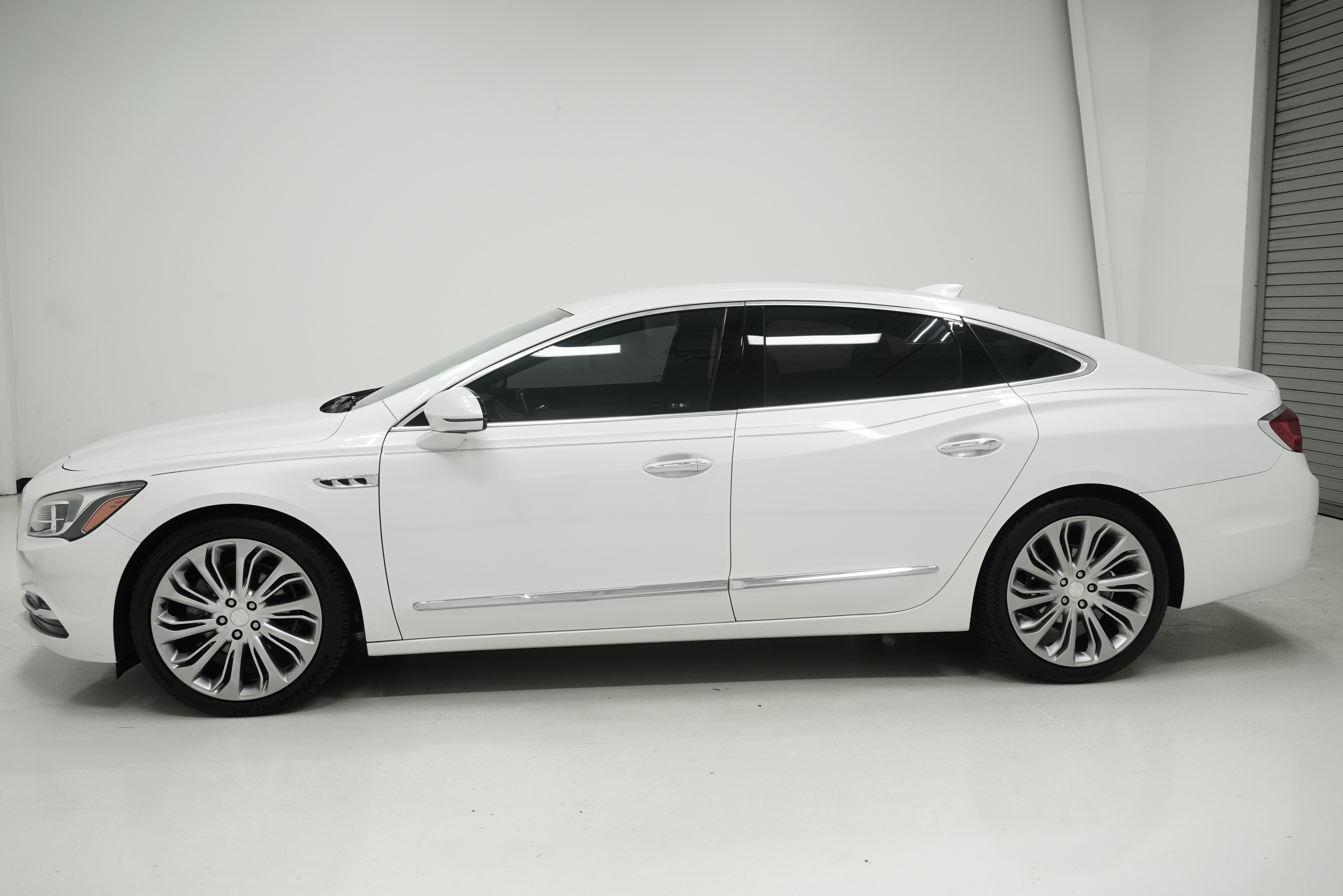 Used 2017 Buick LaCrosse Essence w/ Sights and Sounds Package FWD image 5