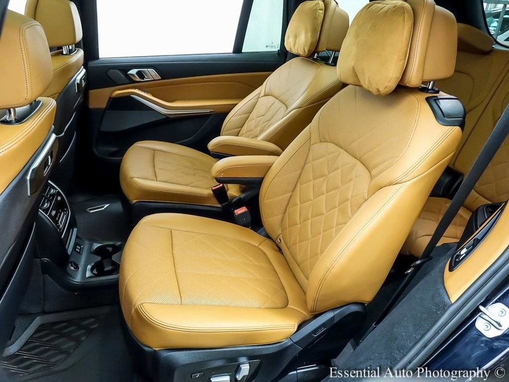 Used 2023 BMW X7 xDrive40i w/ M Sport Package image 15