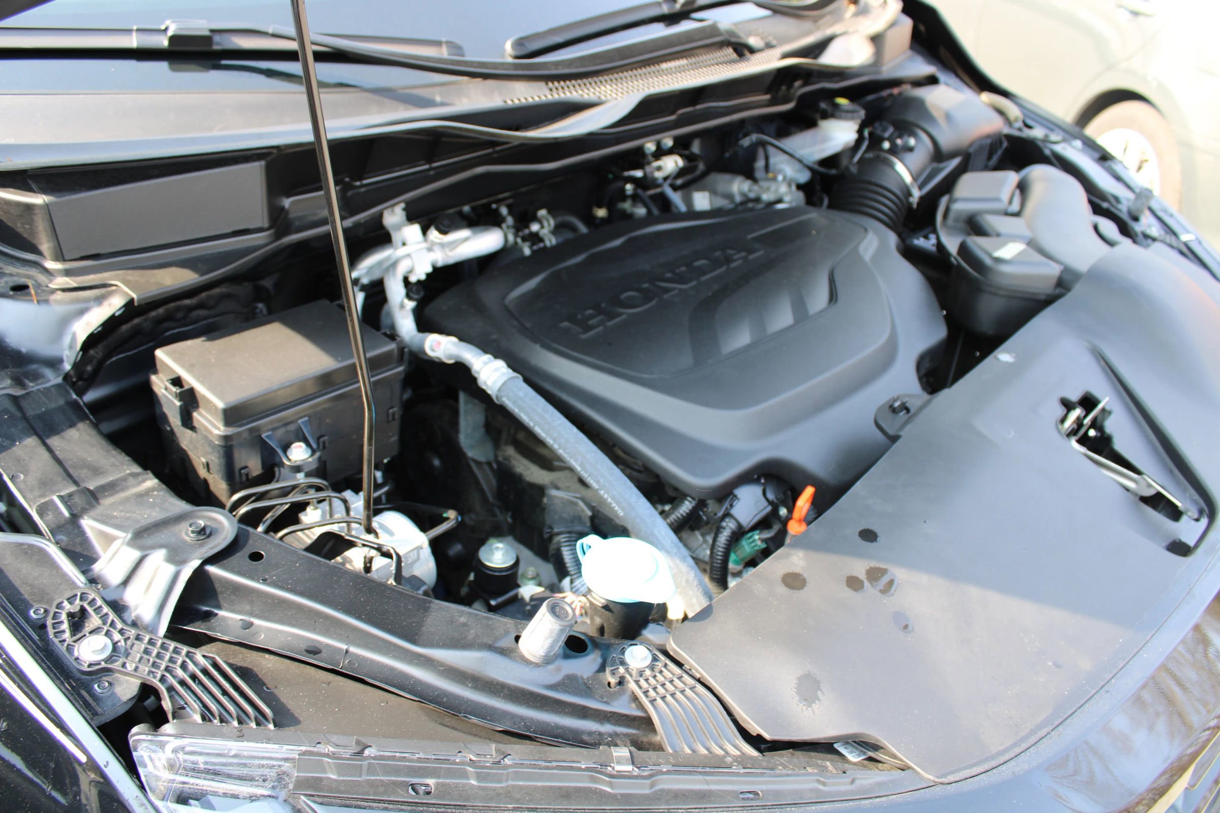 Used 2025 Honda Odyssey Elite image 32