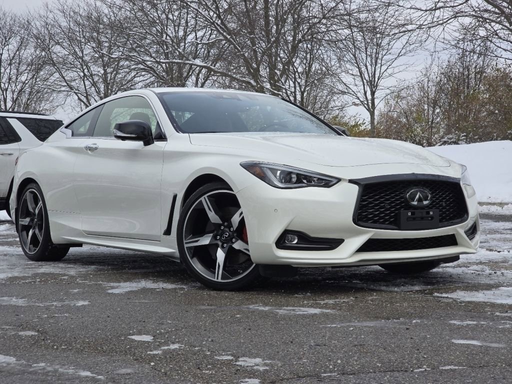 Used 2022 INFINITI Q60 Red Sport 400 w/ Proactive Package image 2