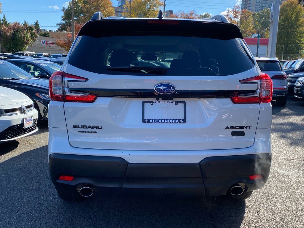 Used 2023 Subaru Ascent Onyx Edition image 4
