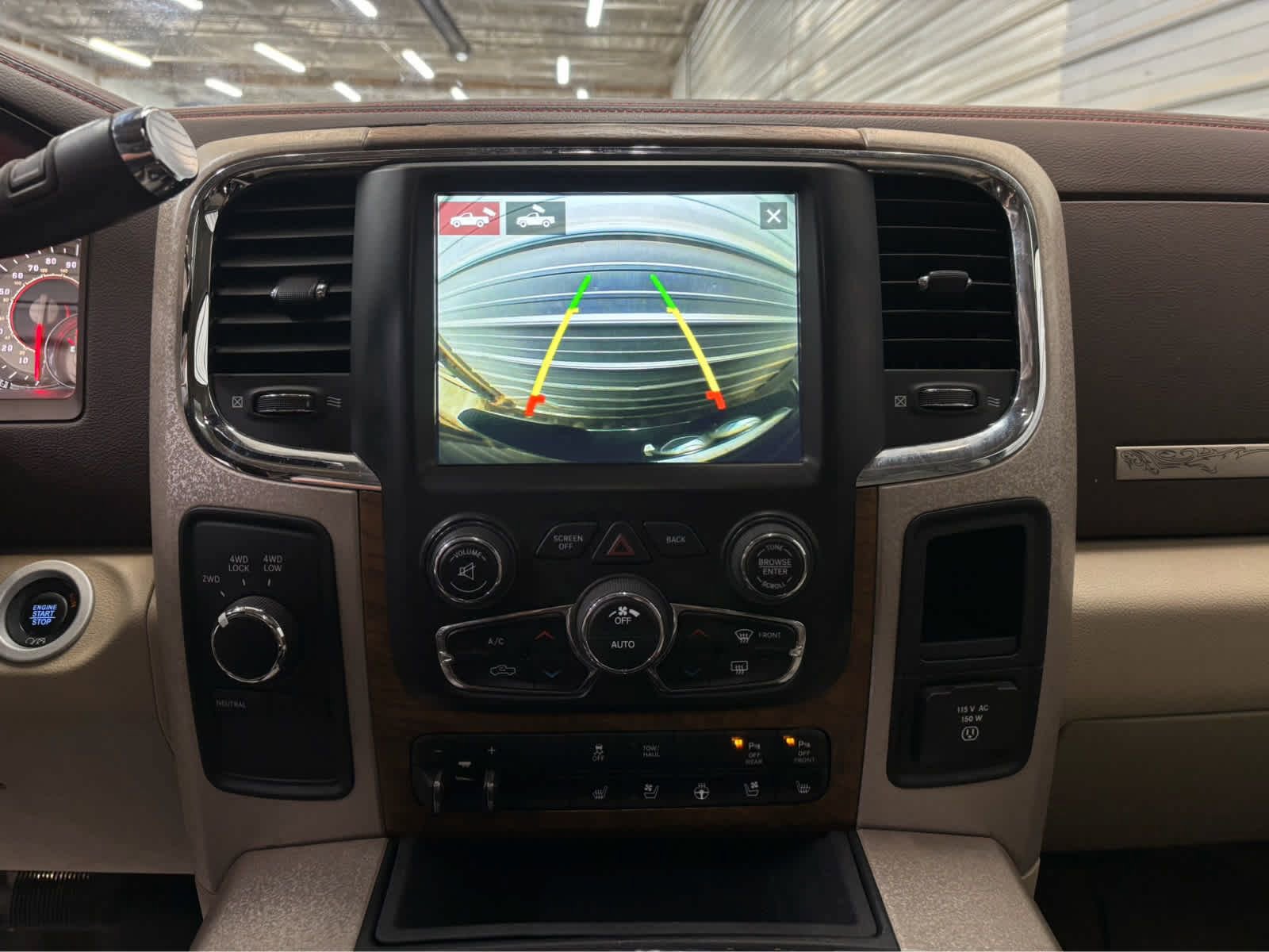 Used 2018 RAM 2500 Longhorn w/ Longhorn Southfork Package AWD/4WD image 19