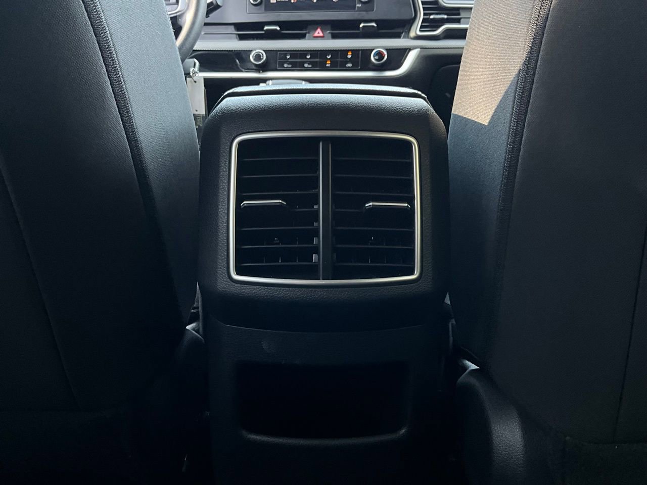 Used 2025 Kia Sportage LX image 13