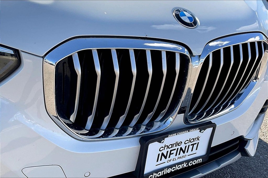 Used 2022 BMW X5 xDrive40i w/ Premium Package image 28