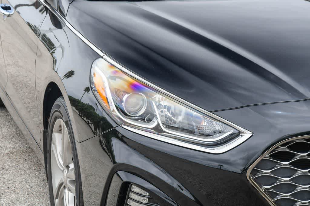 Used 2019 Hyundai Sonata SEL w/ Tech Package 02 FWD image 4