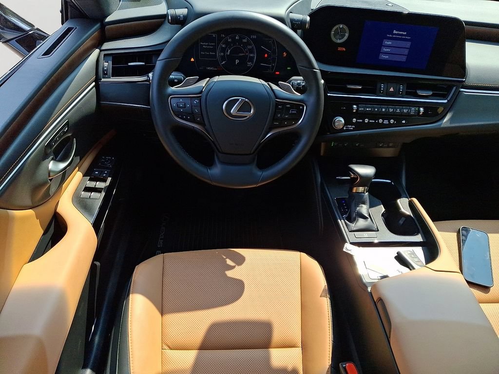 Used 2024 Lexus ES 350 w/ Premium Package FWD image 12