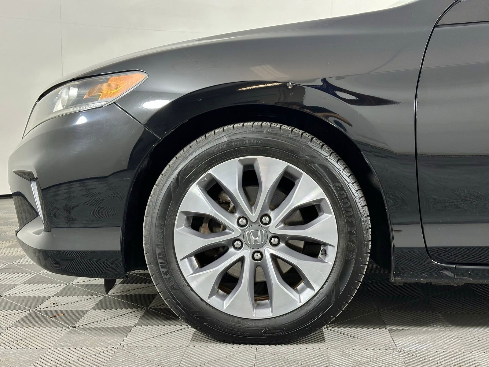 Used 2015 Honda Accord EX-L image 9