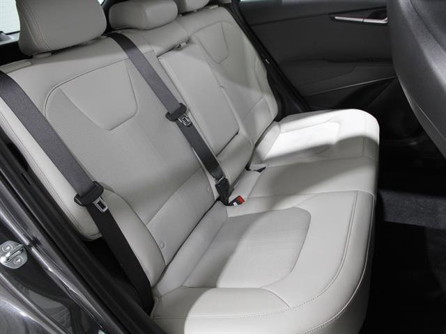 Used 2023 Kia Niro EX Touring image 19