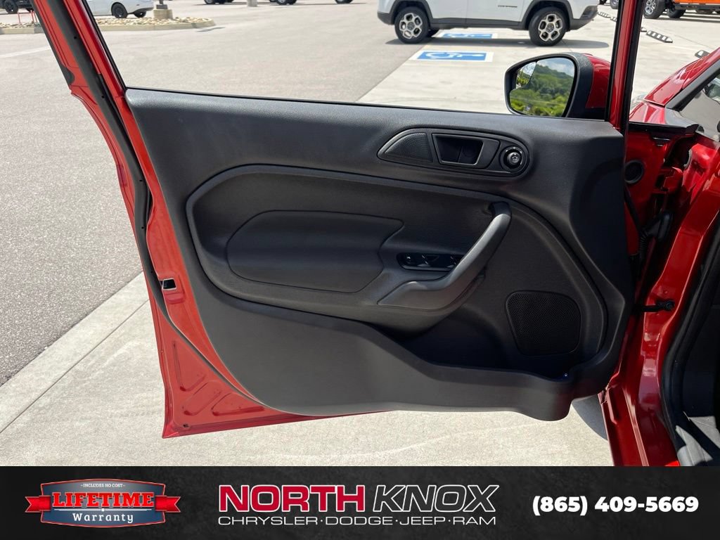 Used 2019 Ford Fiesta SE FWD image 5