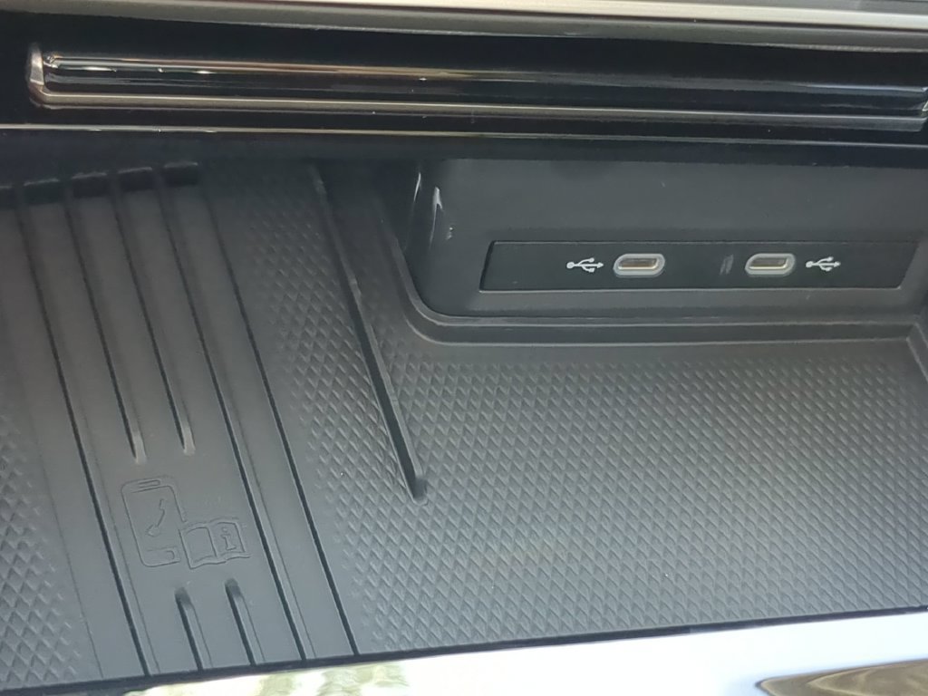 New 2026 Volkswagen Atlas SE FWD image 25