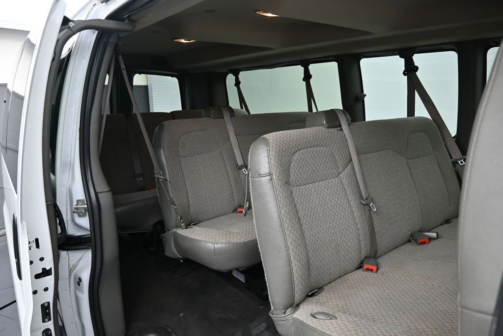 Used 2023 Chevrolet Express 3500 LT w/ LT Preferred Equipment Group RWD image 15
