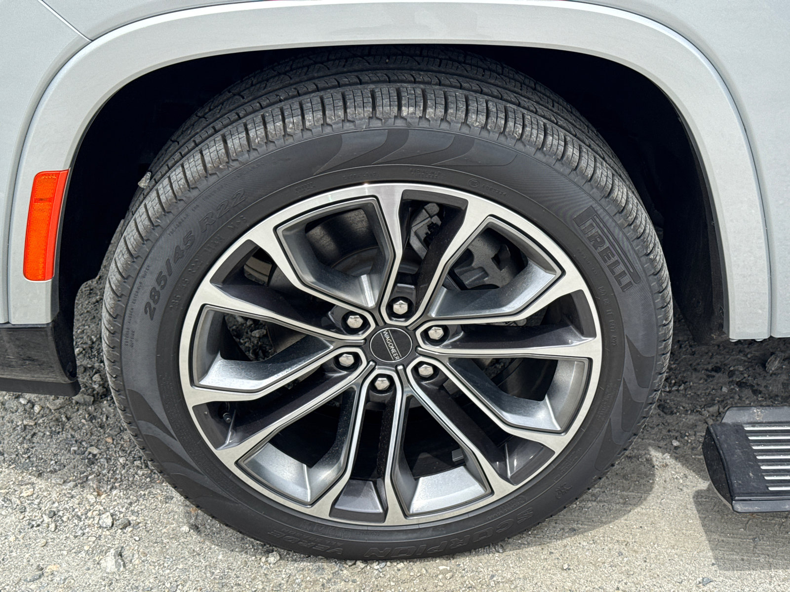 Certified 2024 Jeep Grand Wagoneer Series III AWD/4WD image 14