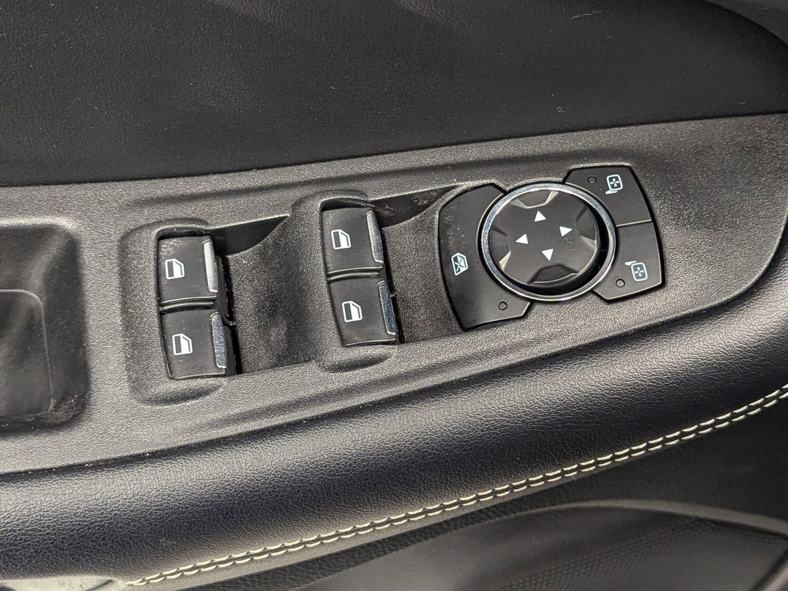 Used 2022 Ford Edge ST image 19