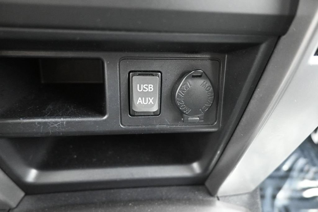 Used 2016 Toyota 4Runner SR5 AWD/4WD image 30