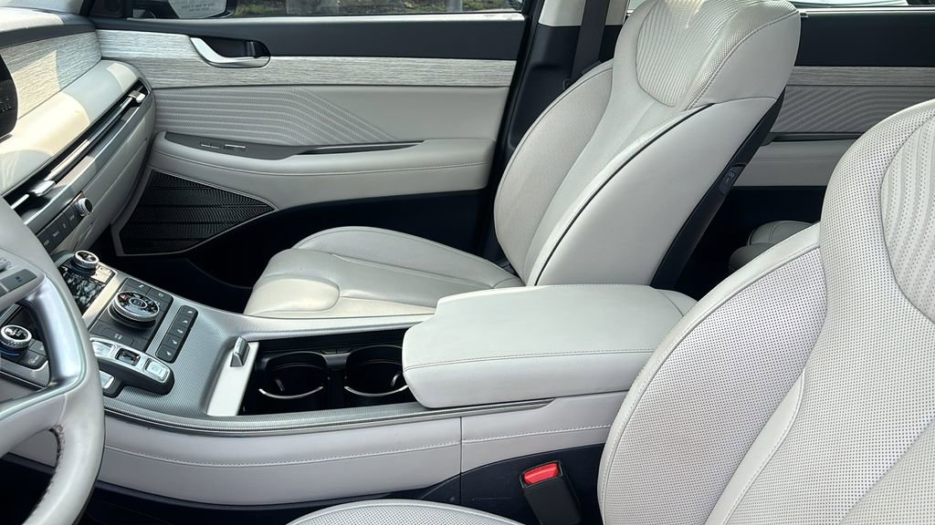 Used 2024 Hyundai Palisade Calligraphy image 24