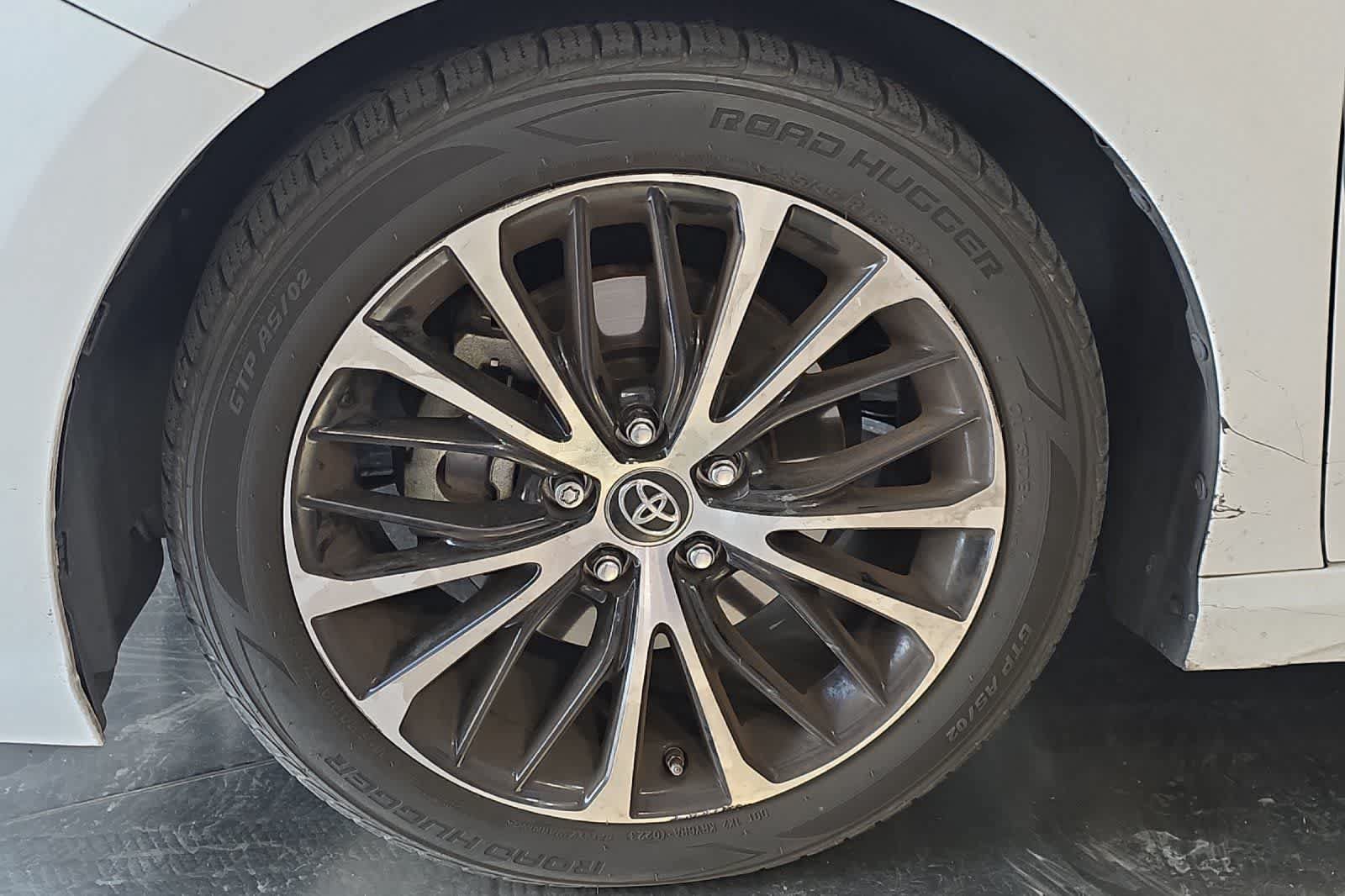 Used 2019 Toyota Camry SE w/ Audio Package FWD image 12