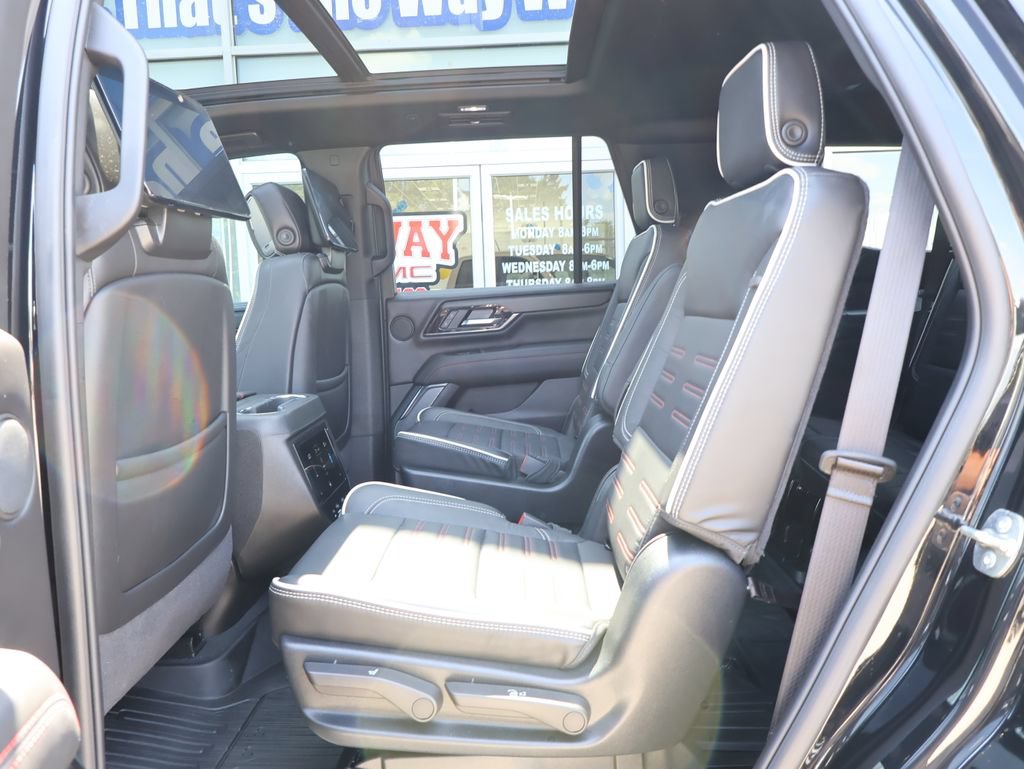 Certified 2025 GMC Yukon AT4 Ultimate AWD/4WD image 29