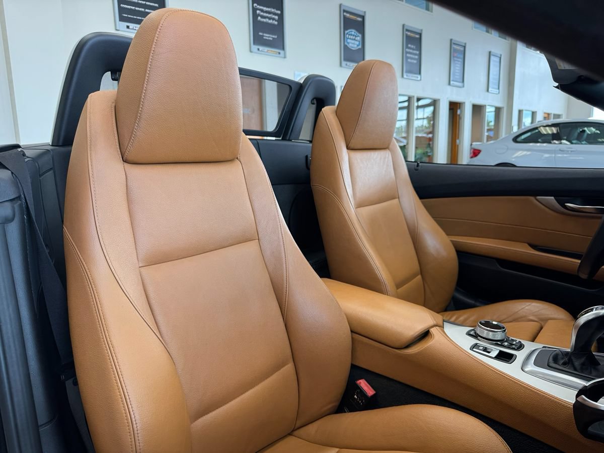 Used 2015 BMW Z4 sDrive28i RWD image 21