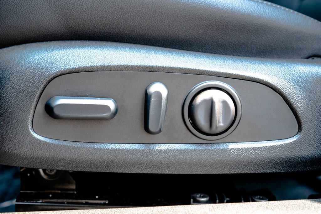 Used 2023 Chevrolet Malibu LT w/ Midnight Edition FWD image 22