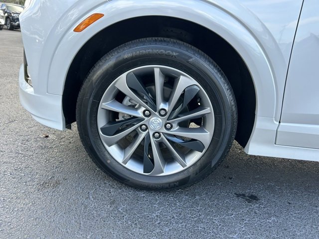 Used 2023 Buick Encore GX Select w/ Sport Touring Package image 9