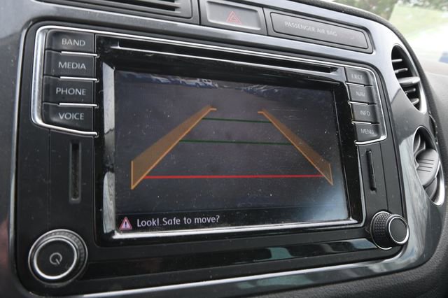 Used 2016 Volkswagen Tiguan SEL image 11