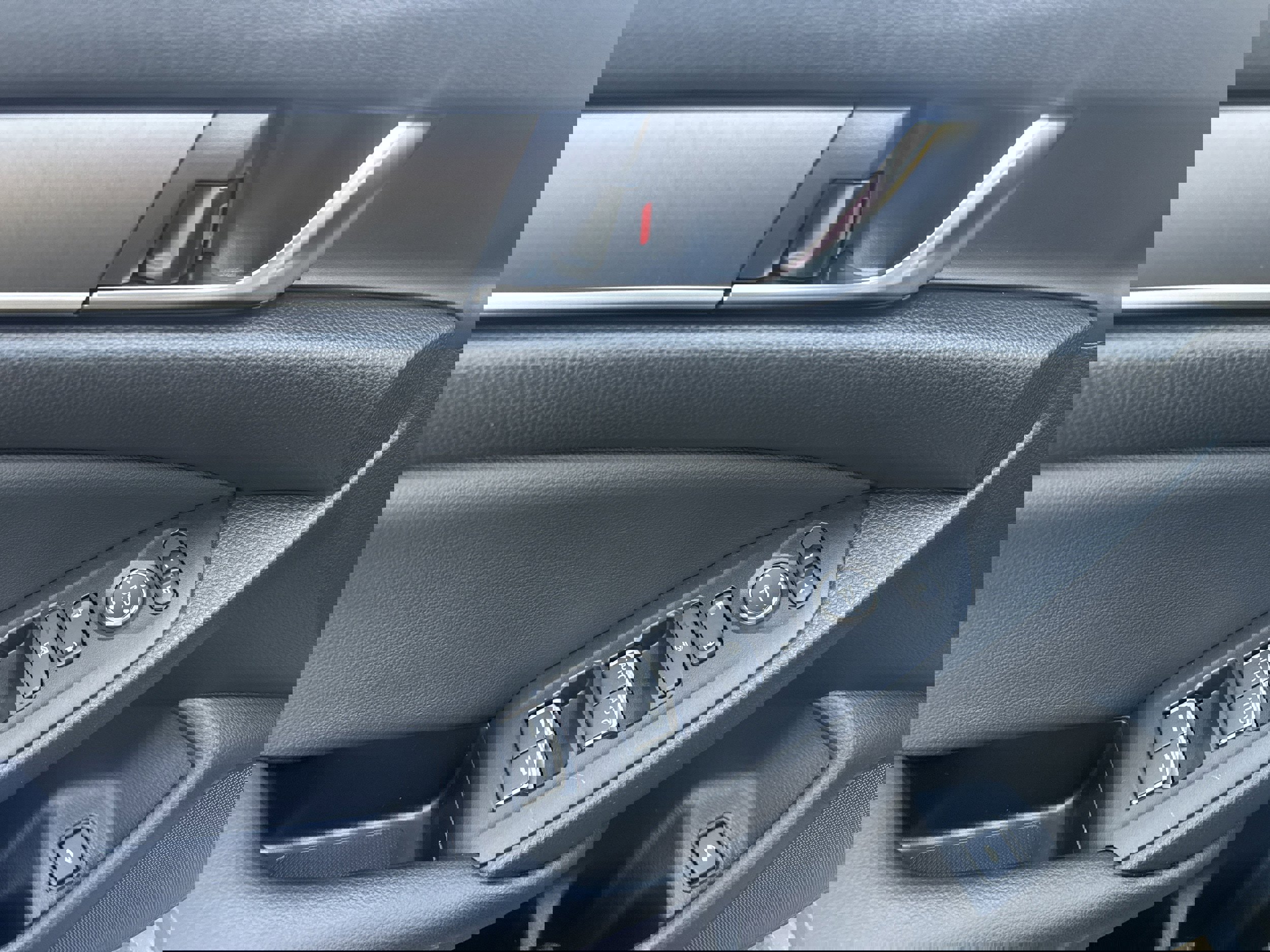 Used 2022 Honda Accord LX image 7