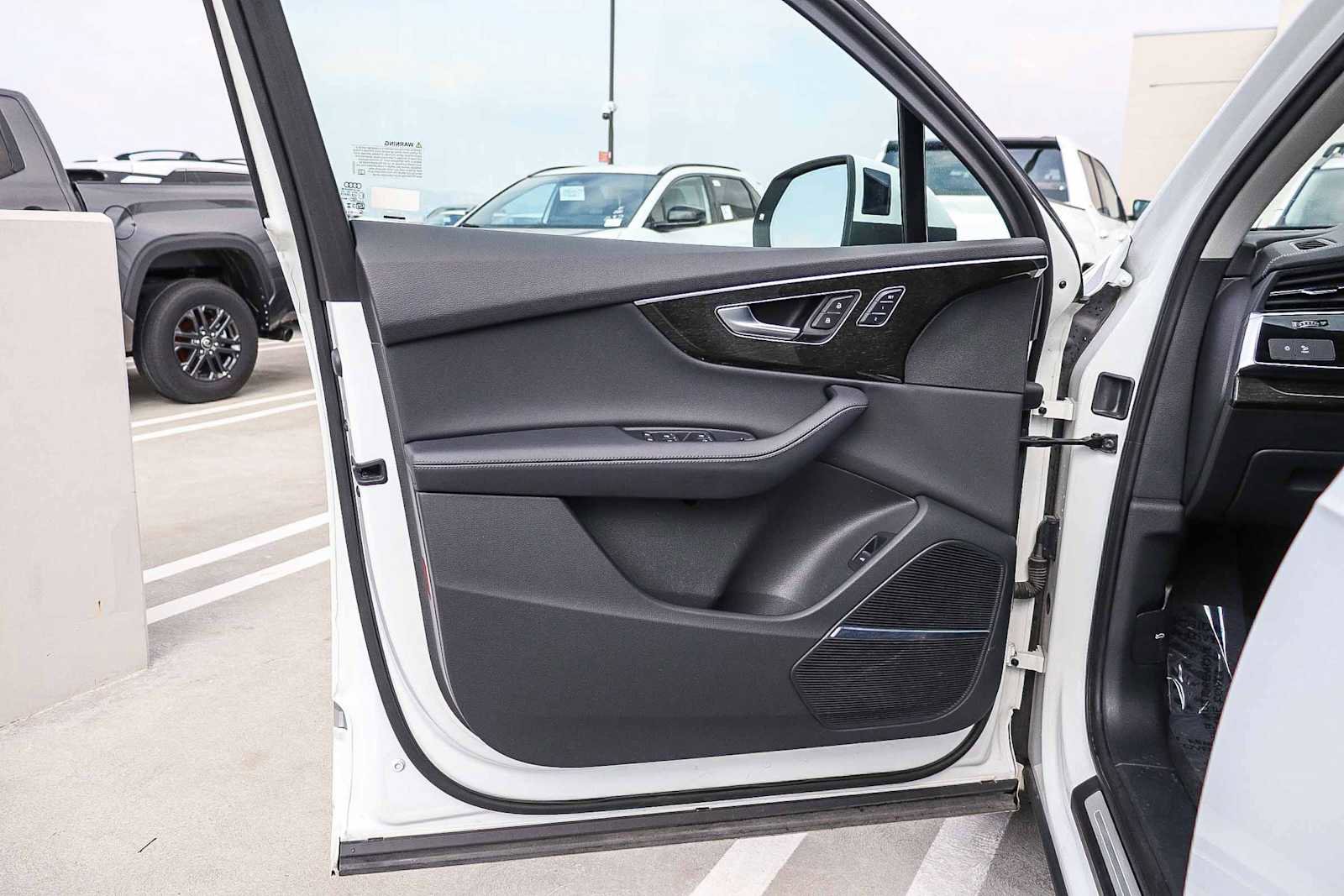 Used 2024 Audi Q7 Premium Plus image 20