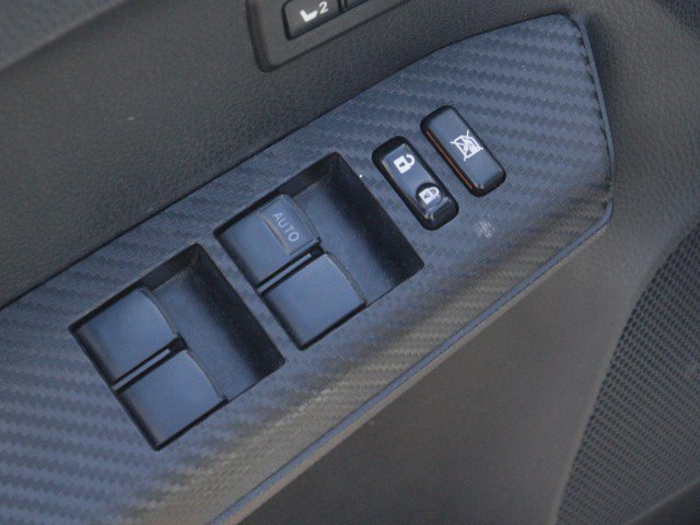 Used 2015 Toyota RAV4 Limited AWD/4WD image 13