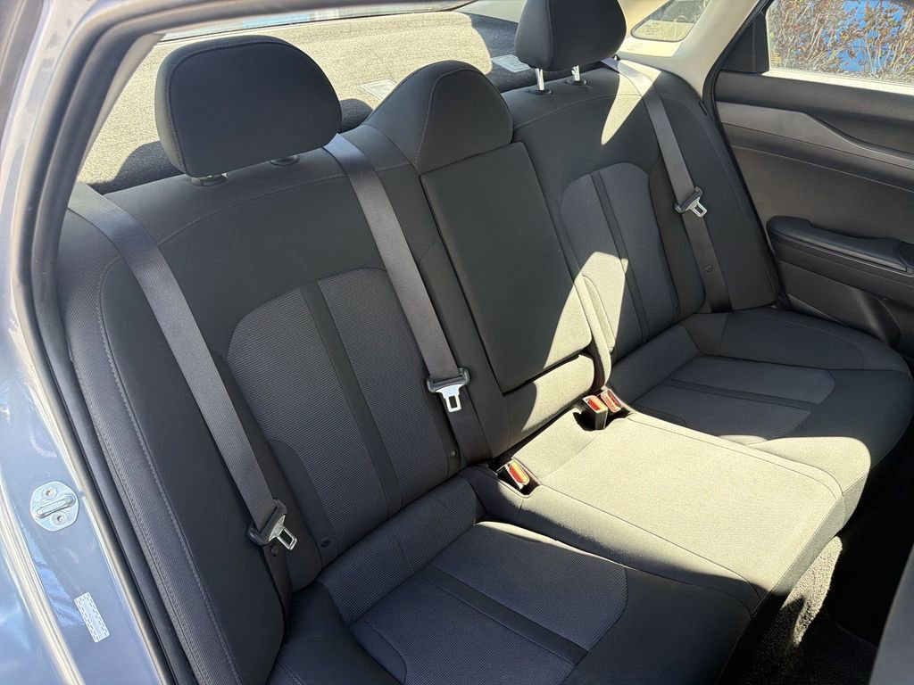 Used 2022 Kia K5 LXS image 27