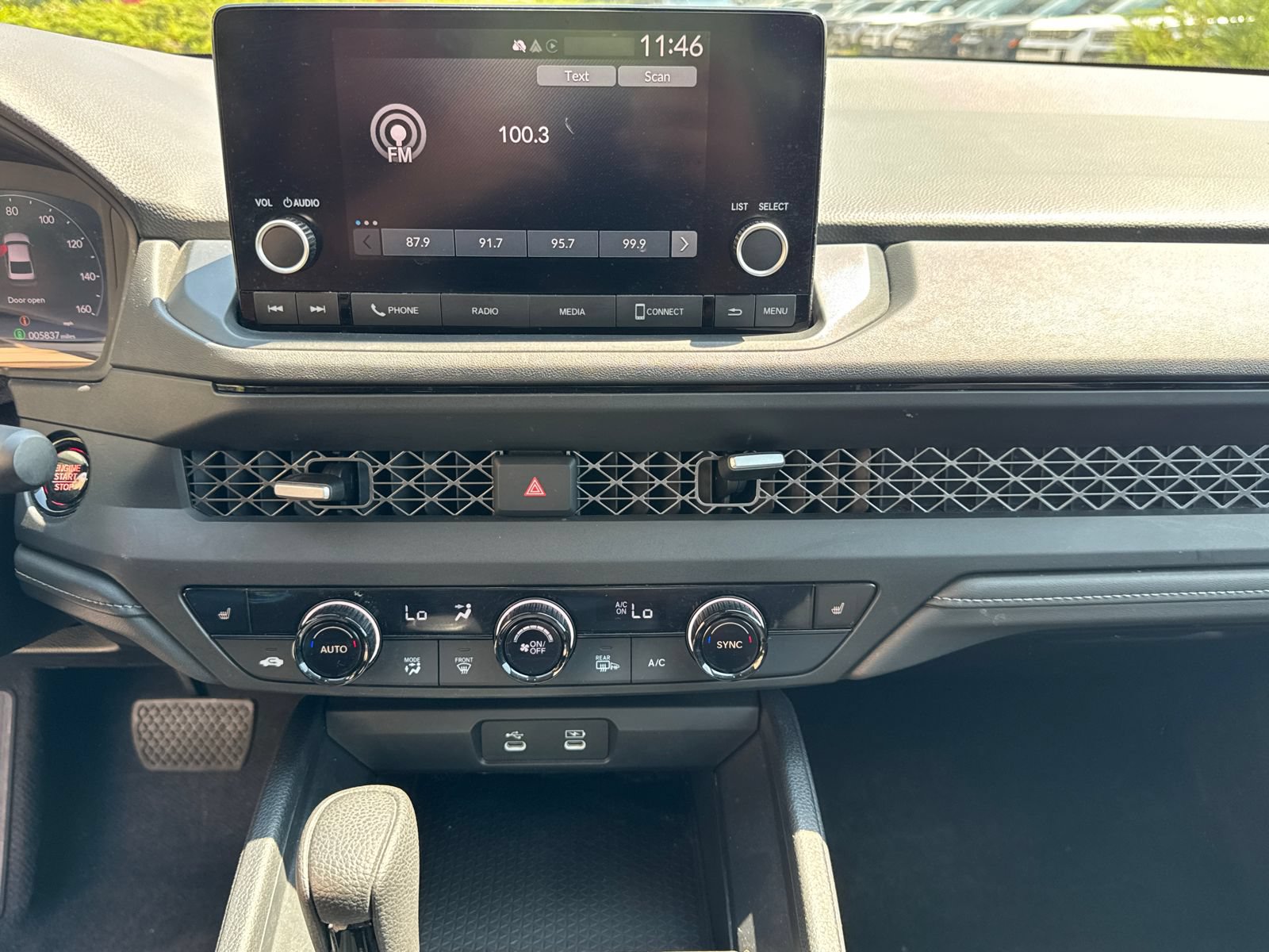 Used 2025 Honda Accord SE image 27