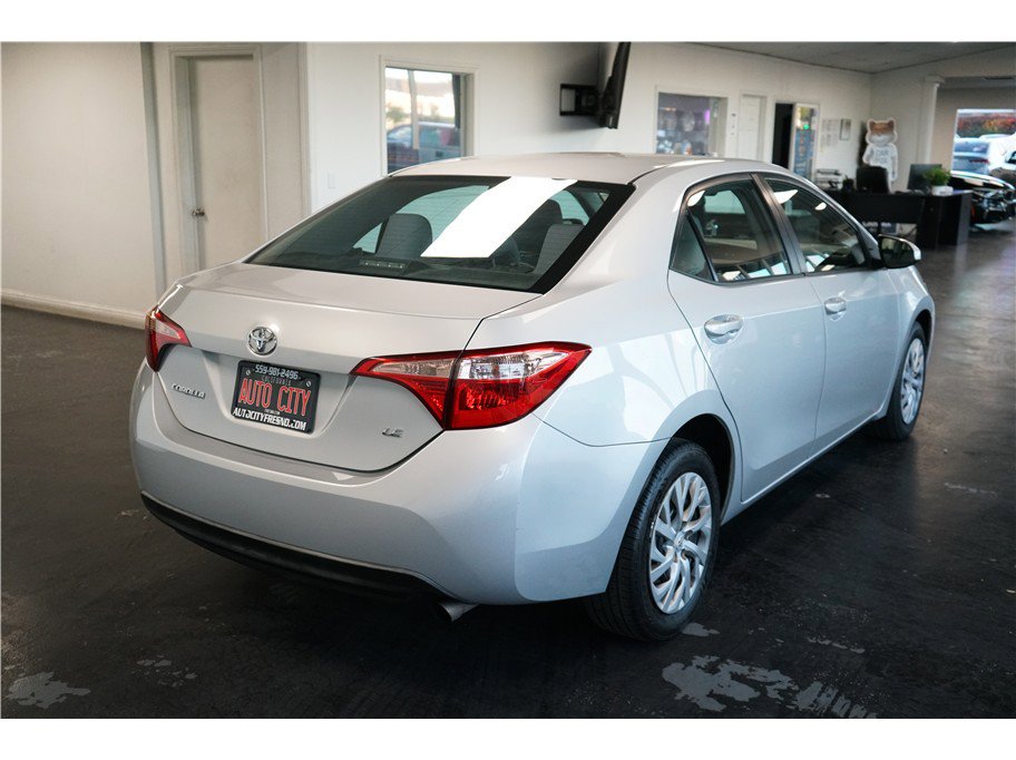 Used 2017 Toyota Corolla LE image 7