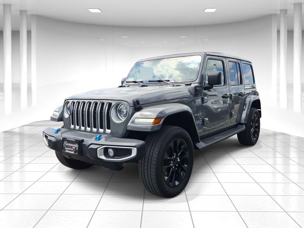 Used 2023 Jeep Wrangler Unlimited Sahara w/ Cold Weather Group AWD/4WD image 7