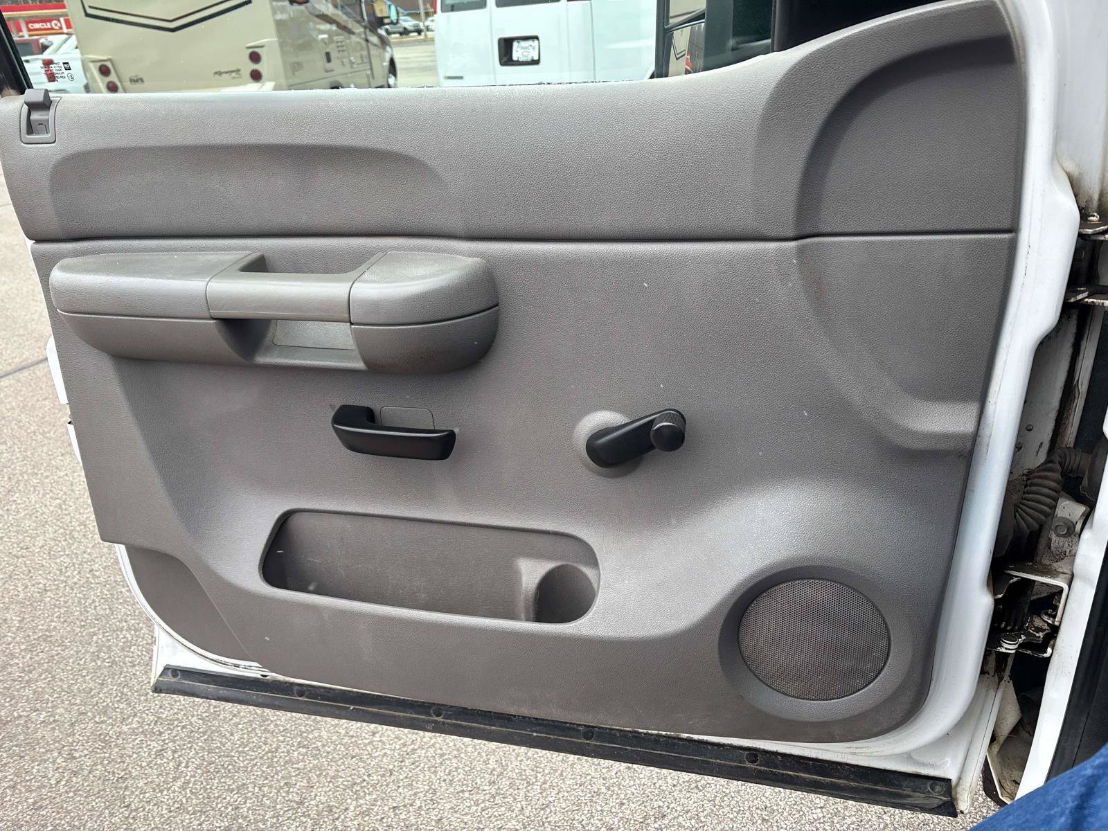Used 2009 Chevrolet Silverado 3500 W/T RWD image 13
